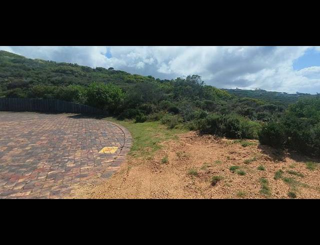 LAND FOR SALE IN MOQUINI COASTAL ESTATE
